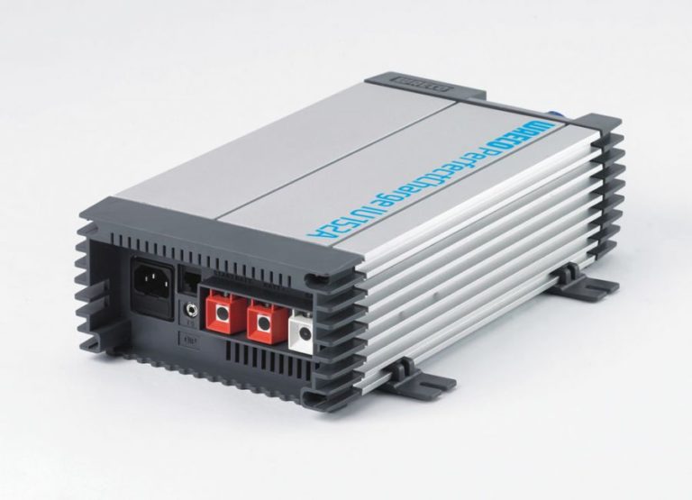 Dometic Perfect Charge Marine charger 12V 25AMP 3 battery UNION CHANDLERY